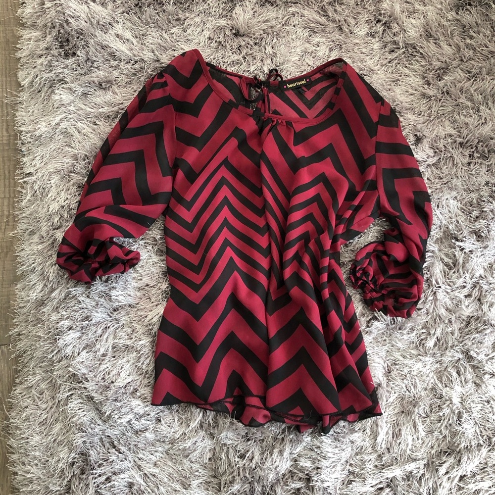 Maroon black chevron print top medium